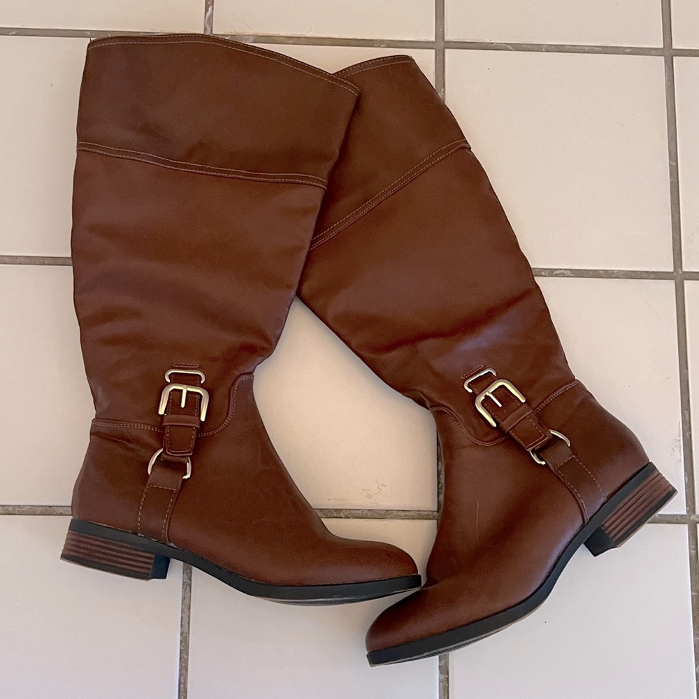 Women’s brown Cato boots (9W) - like new